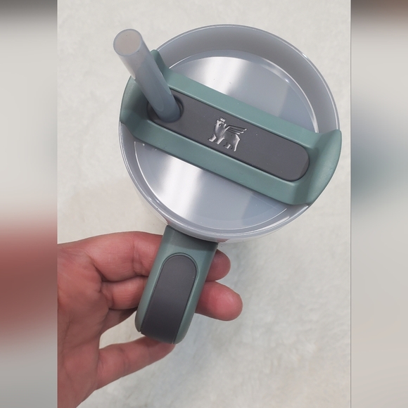 Stanley Silver Tumbler with Green Handle - Picture 6 of 6